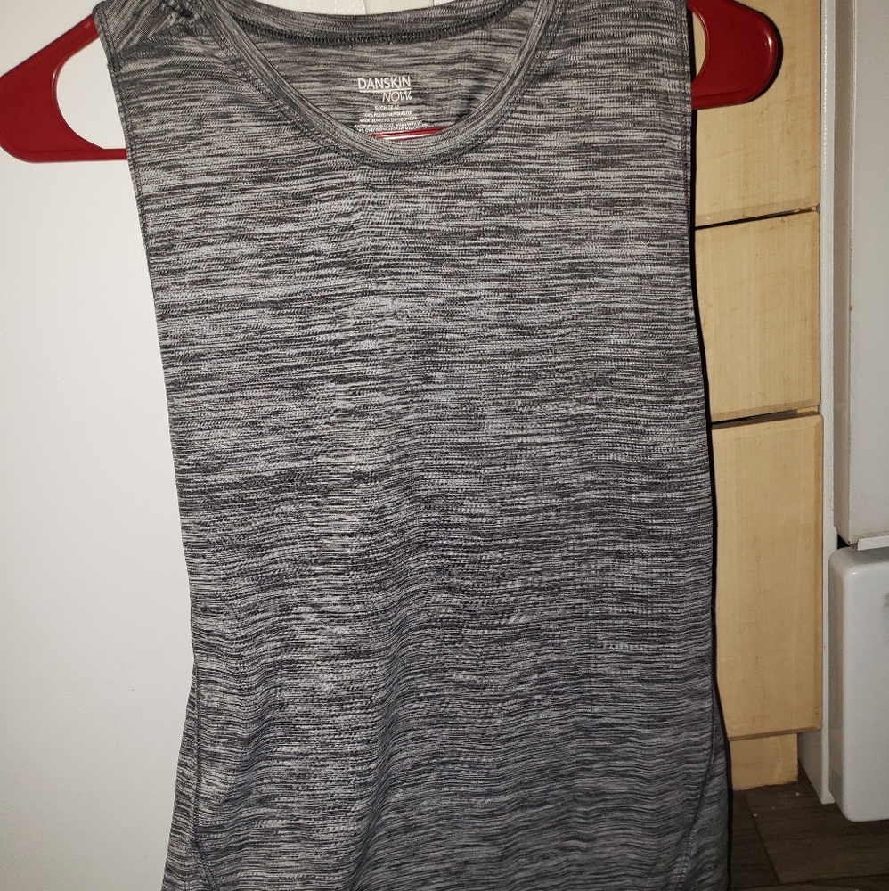 Athletic tank top